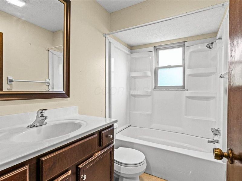 7036 Nocturne Road N, Reynoldsburg, OH 43068 Photo 16
