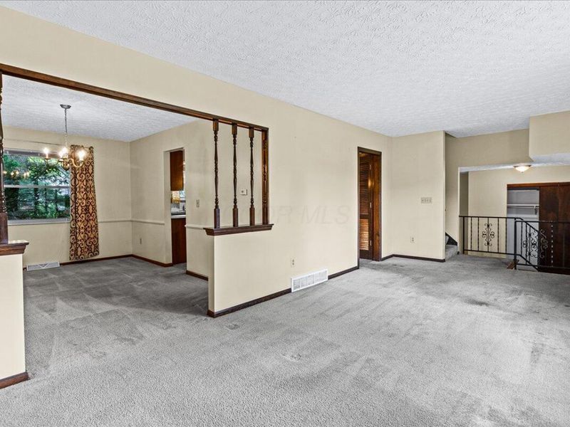 7036 Nocturne Road N, Reynoldsburg, OH 43068 Photo 4