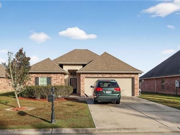 42210 WOOD Avenue, Ponchatoula, LA 70454