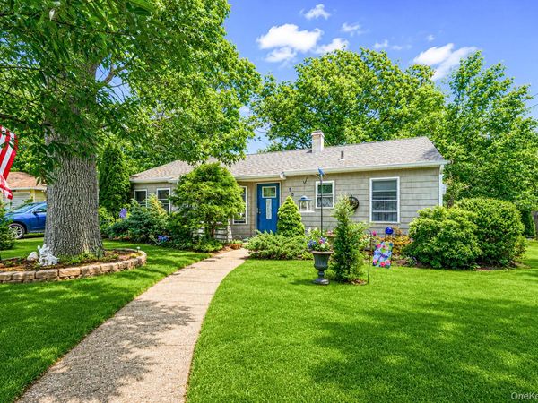 58 Royal Avenue , Flanders, NY 11901