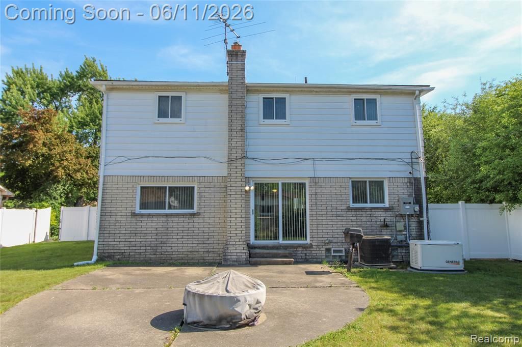 17020 Pennsylvania Street, Southfield, MI 48075 Main Photo