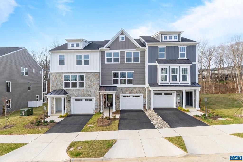 3046 Farrow Cir , Charlottesville, VA 22901 Main Photo