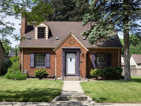5720 11th Avenue S, Minneapolis, MN 55417