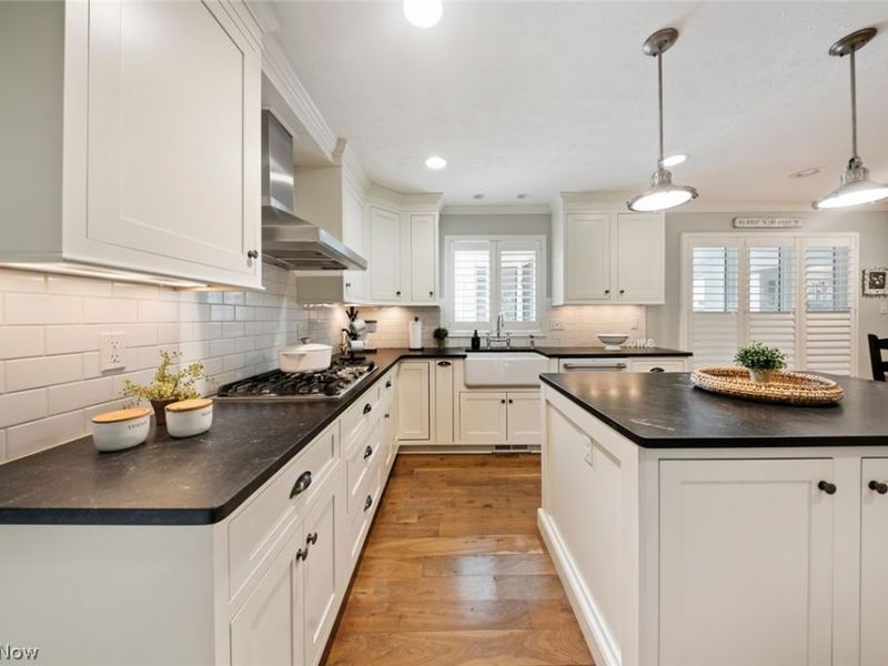 28930 Turnbridge Road , Bay Village, OH 44140 Photo 11