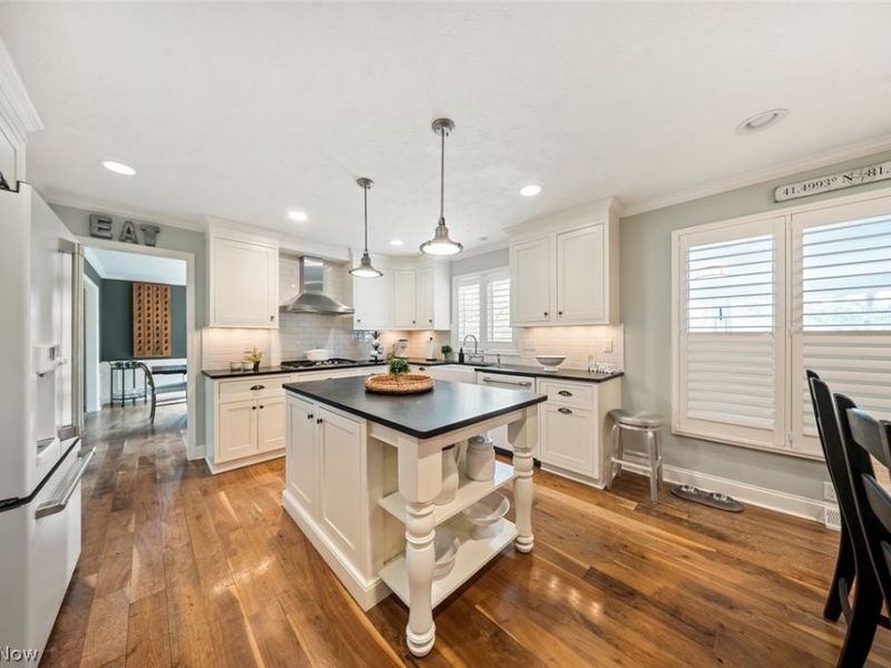 28930 Turnbridge Road , Bay Village, OH 44140 Photo 13