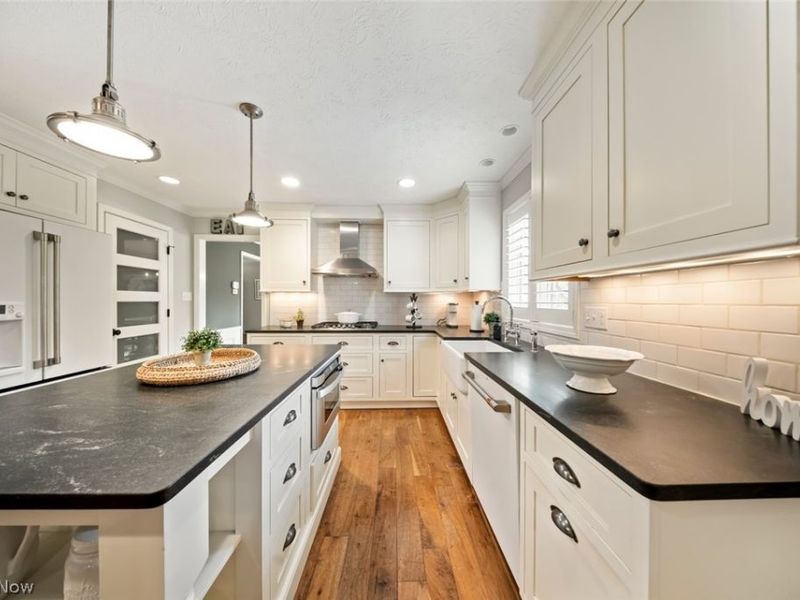 28930 Turnbridge Road , Bay Village, OH 44140 Photo 15