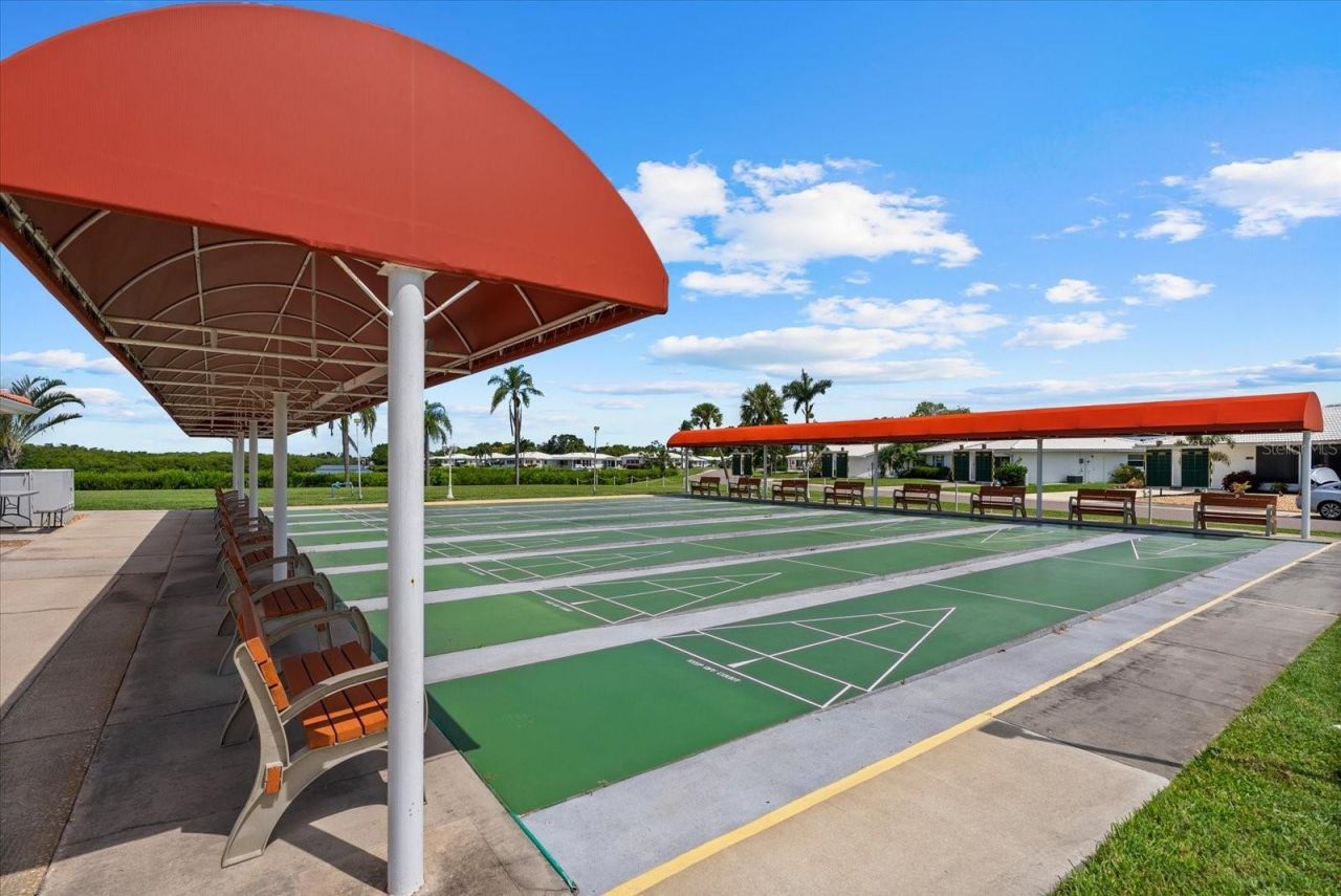 4305 Chinaberry Circle , Bradenton, FL 34208 Photo