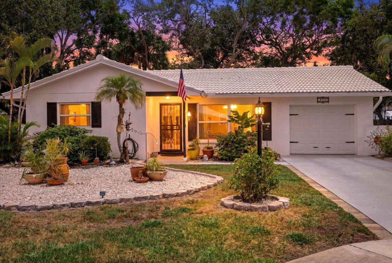 4305 Chinaberry Circle, Bradenton, FL 34208 Photo