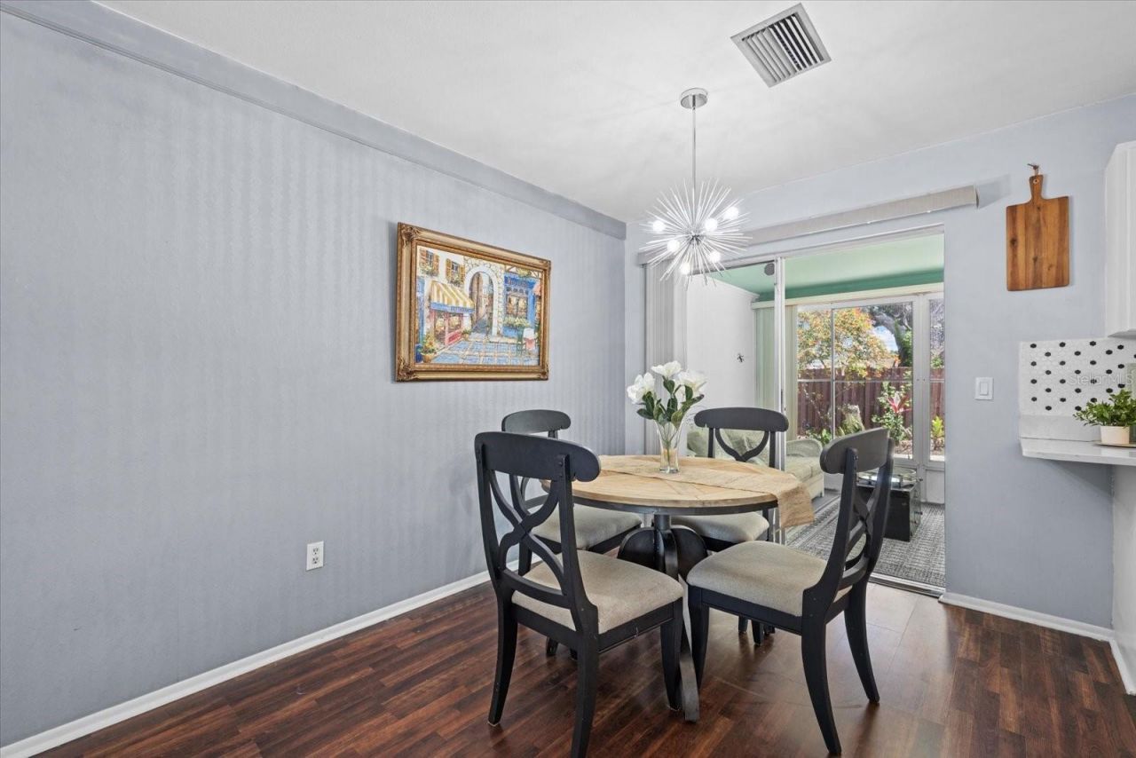 4305 Chinaberry Circle , Bradenton, FL 34208 Photo