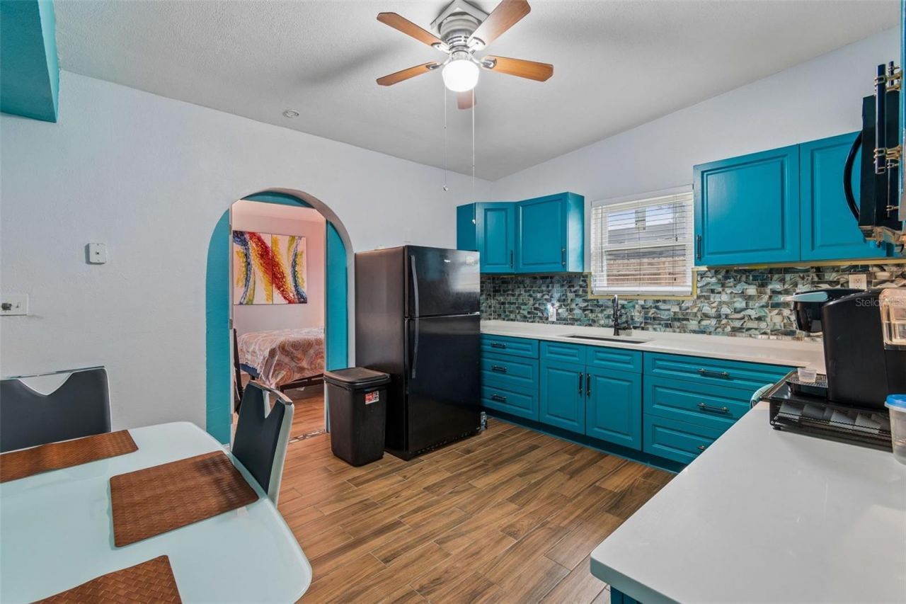 4479 Porpoise Drive Se, Saint Petersburg, FL 33705 Photo