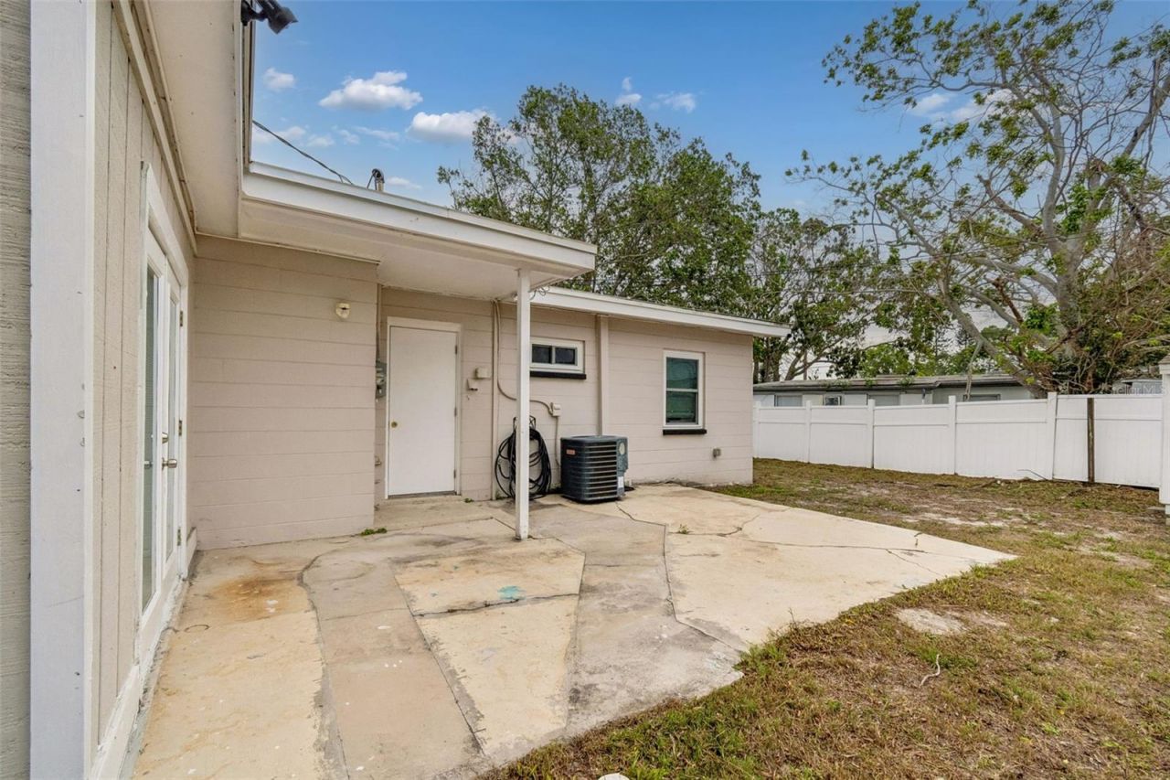 4479 Porpoise Drive Se, Saint Petersburg, FL 33705 Photo