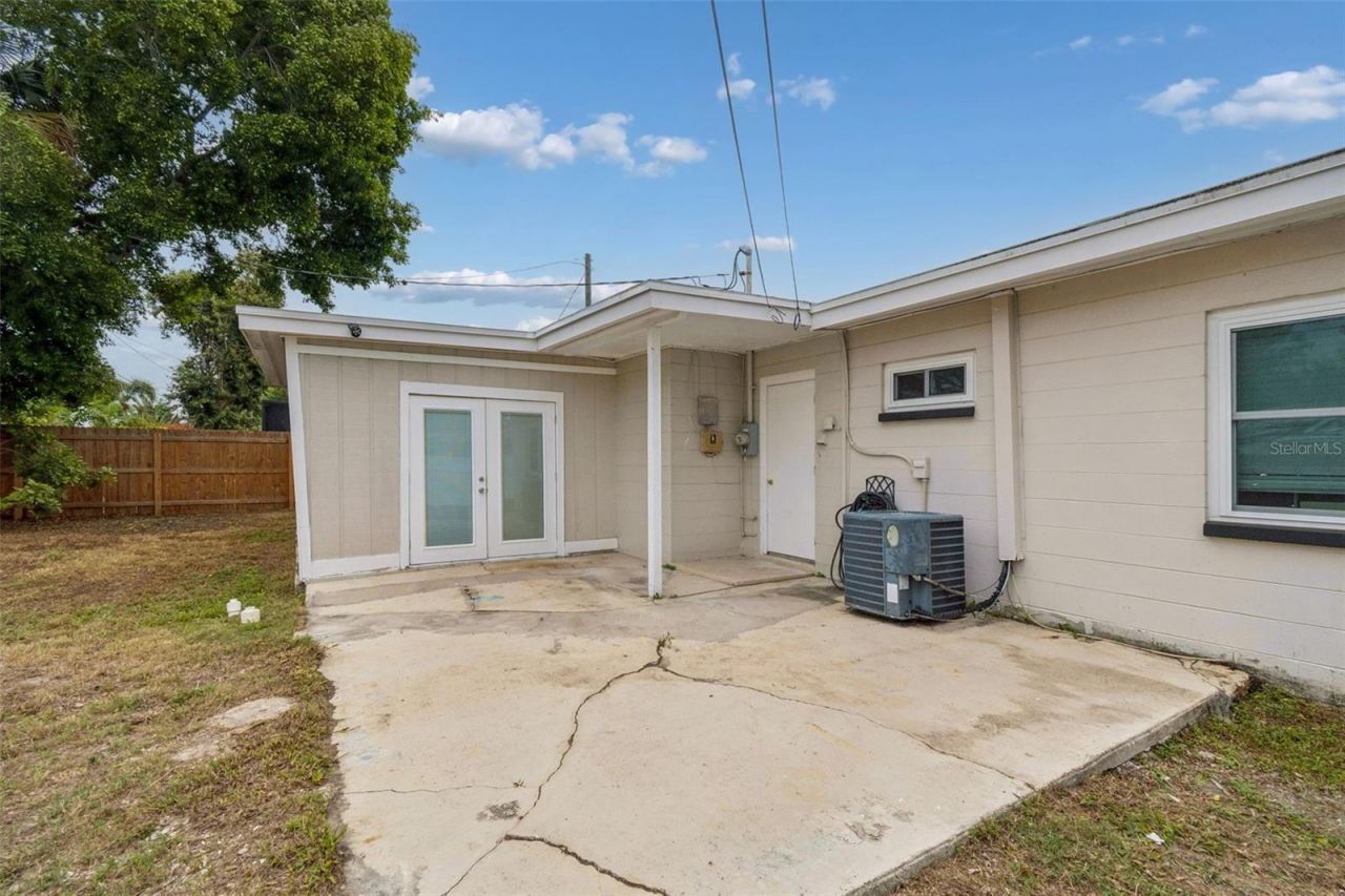 4479 Porpoise Drive Se, Saint Petersburg, FL 33705 Photo