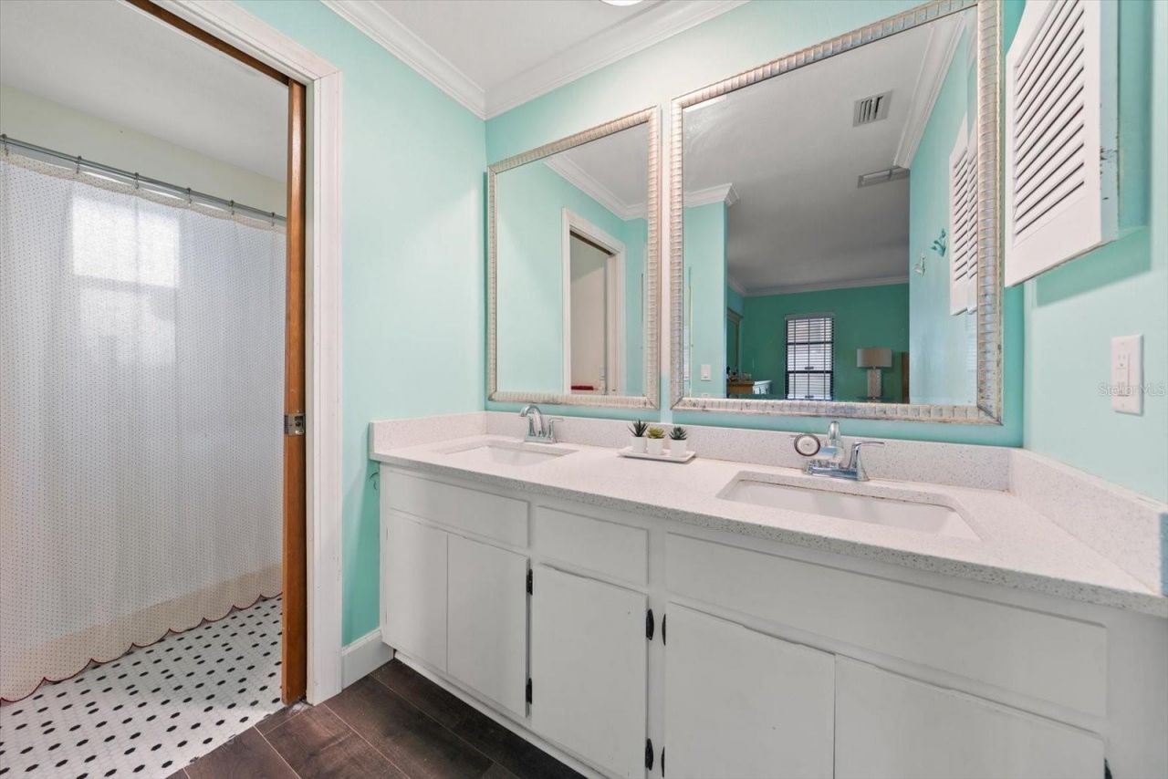 521 Meravan Drive , Palm Harbor, FL 34683 Photo