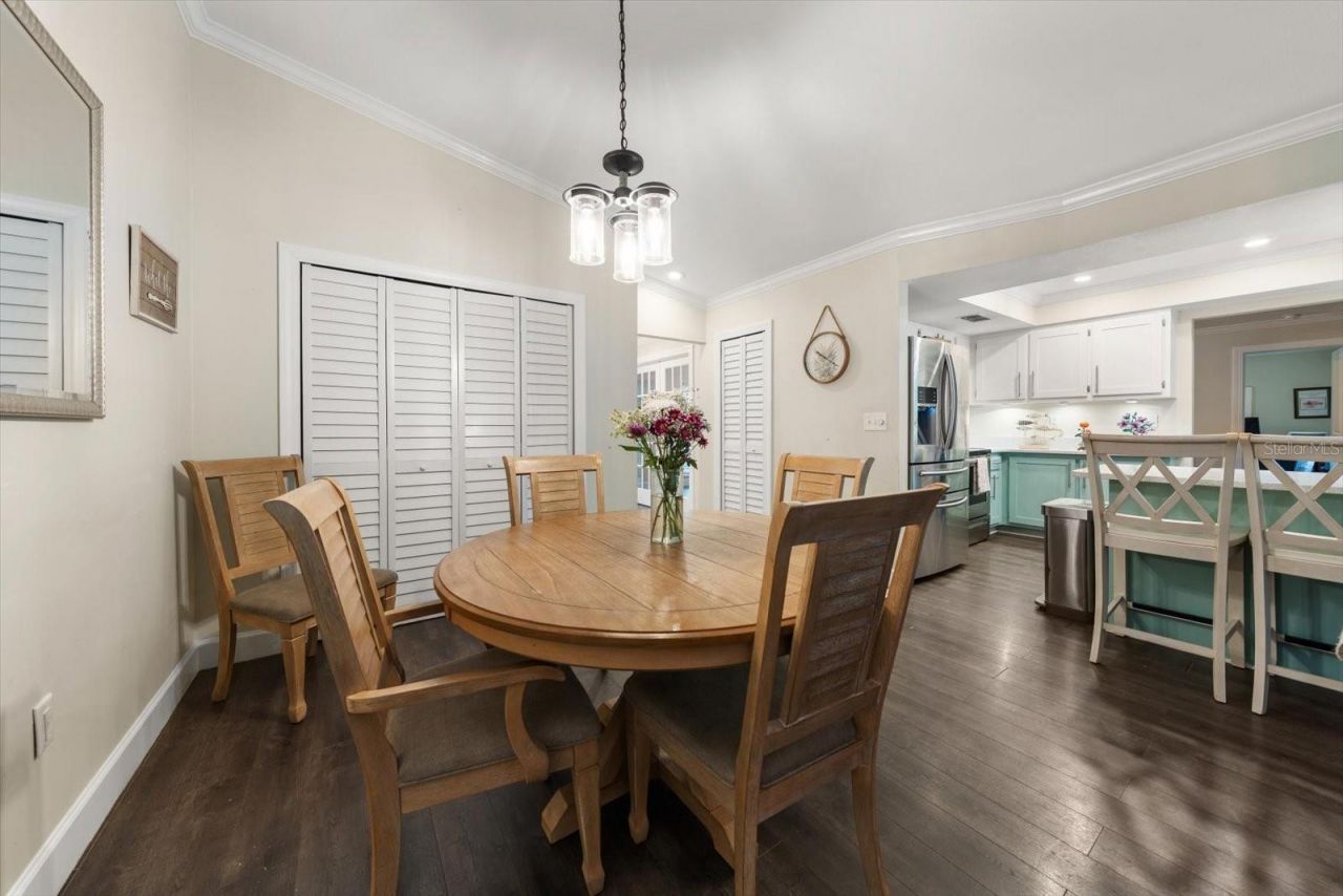 521 Meravan Drive , Palm Harbor, FL 34683 Photo