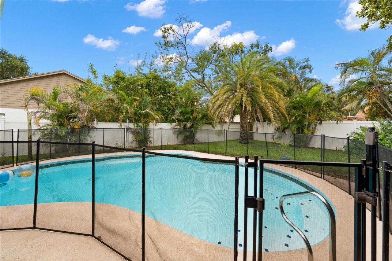 521 Meravan Drive , Palm Harbor, FL 34683 Photo