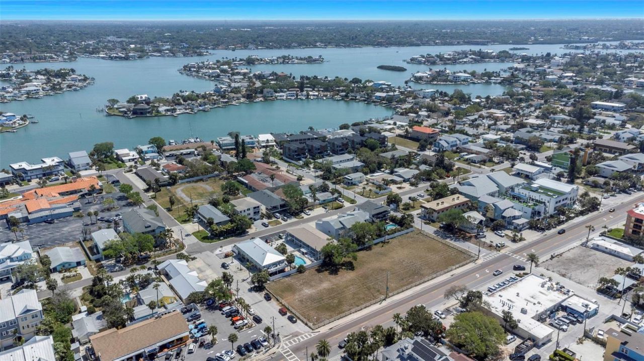 2300 Gulf Boulevard, Indian Rocks Beach, FL 33785 Photo