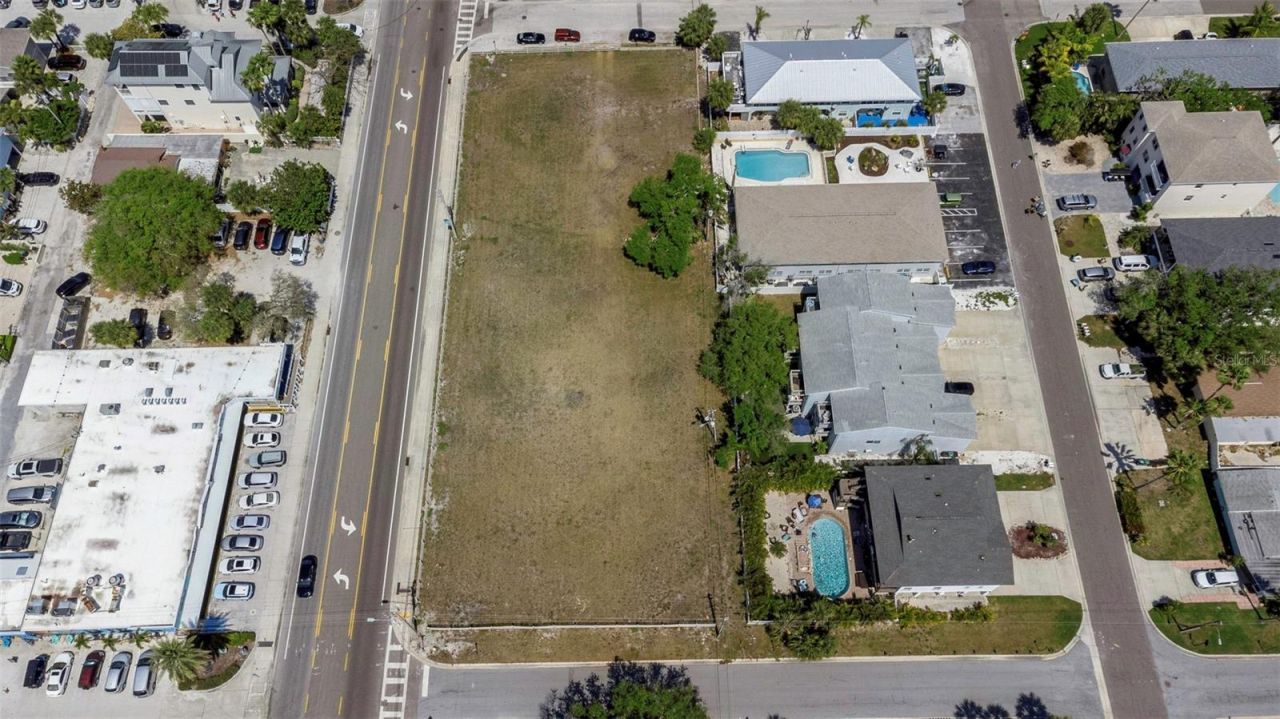 2300 Gulf Boulevard, Indian Rocks Beach, FL 33785 Photo
