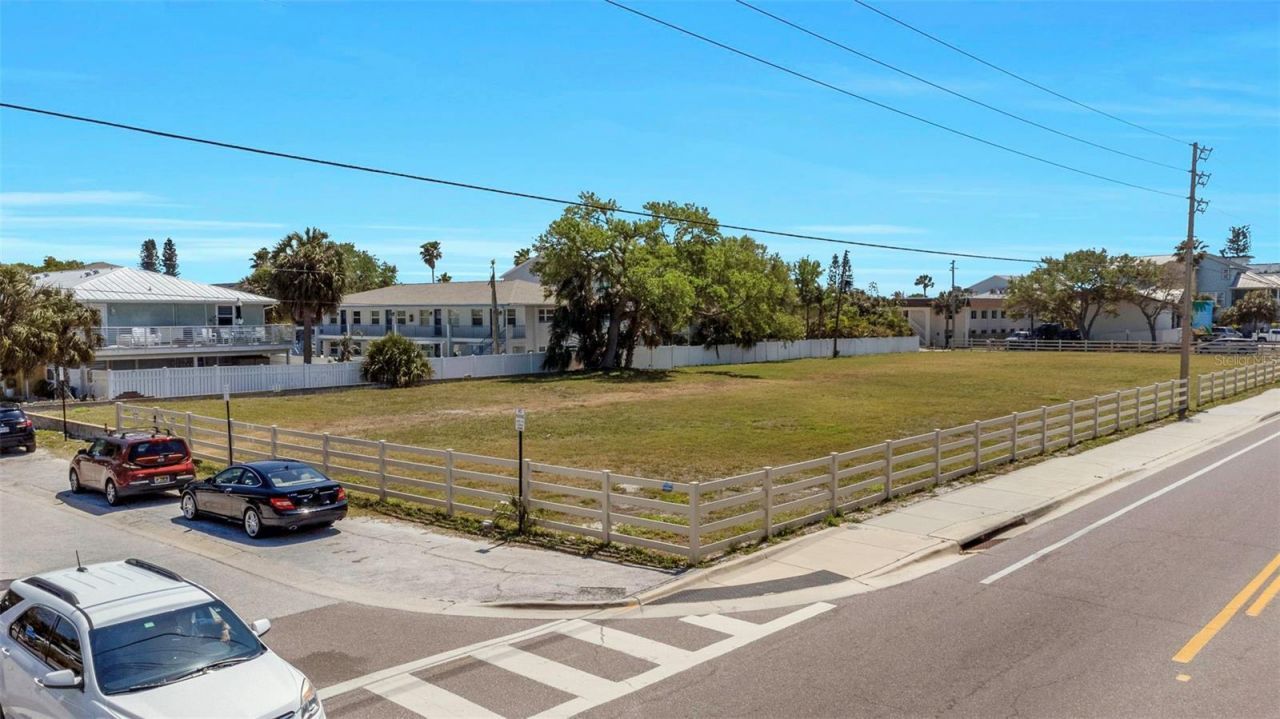 2300 Gulf Boulevard, Indian Rocks Beach, FL 33785 Photo
