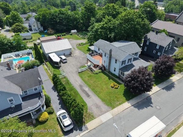 110 Spring Garden Street, Moscow, PA 18444