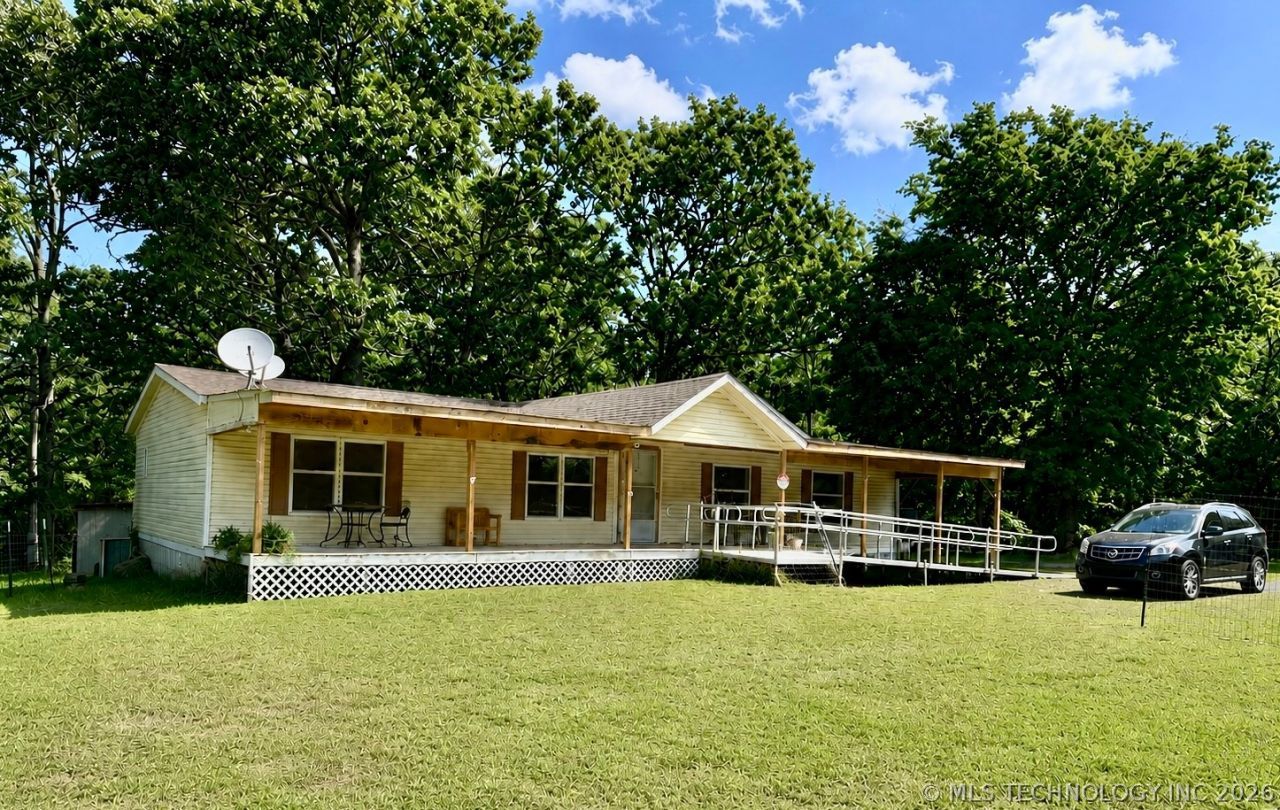12091 N Lost City Road , Hulbert, OK 74441 Main Photo