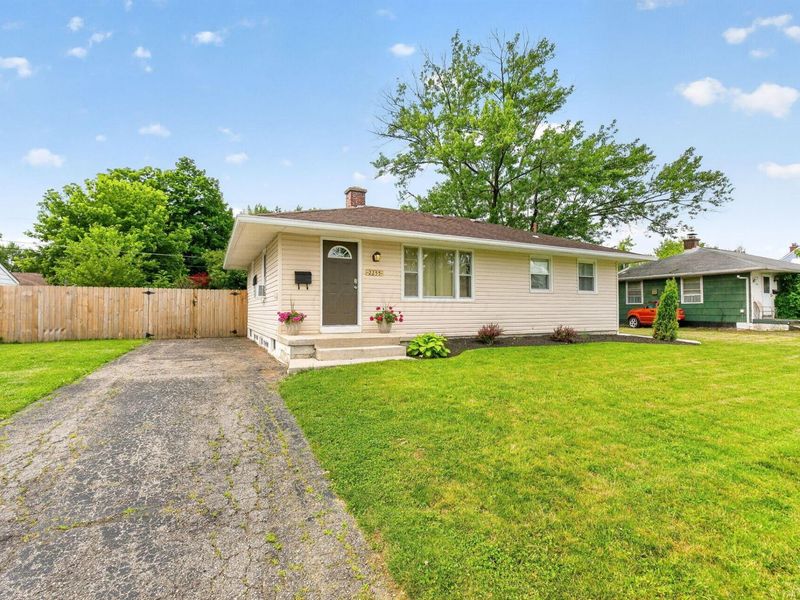 2255 Fenton Street , Columbus, OH 43224 Photo 3