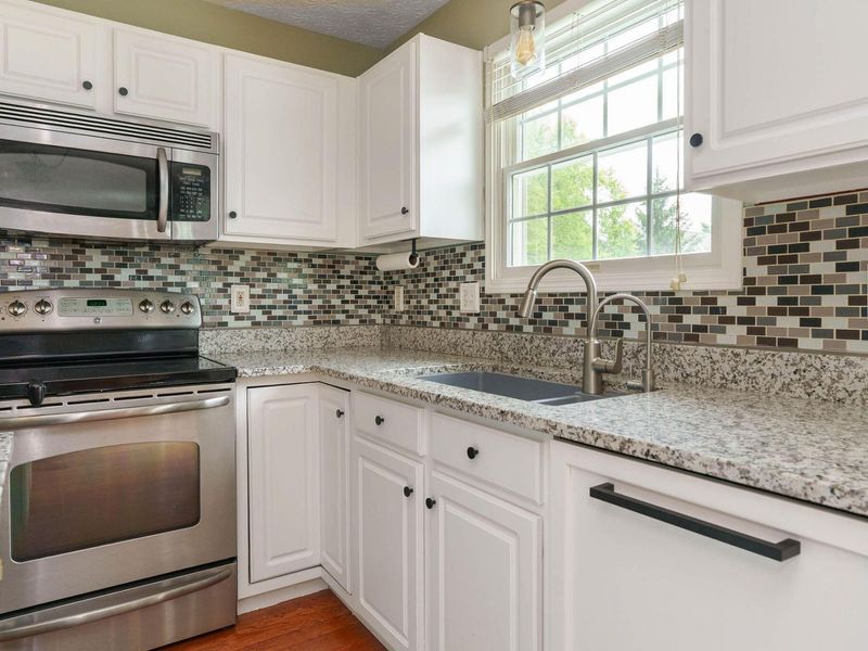 1207 Nutmeg Drive, Marysville, OH 43040 Photo 3