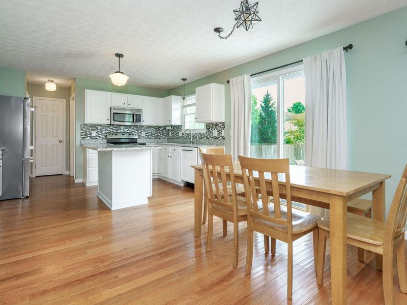 1207 Nutmeg Drive, Marysville, OH 43040 Photo 5