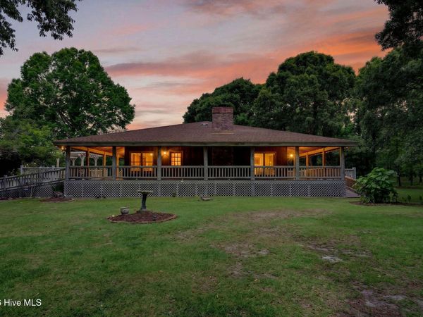 1814 Rebecca Kennedy Road, Rocky Point, NC 28457