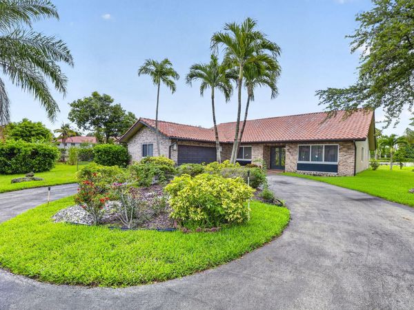 2403 NW 118th Terrace, Coral Springs, FL 33065