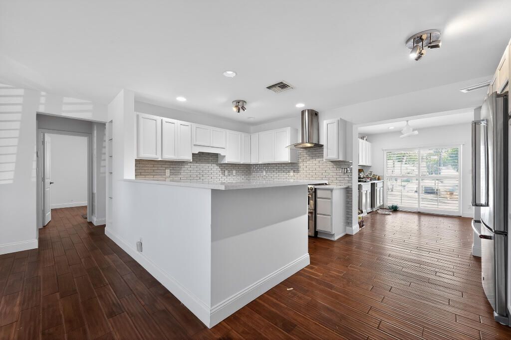 636 Kingfish Road, North Palm Beach, FL 33408 Photo