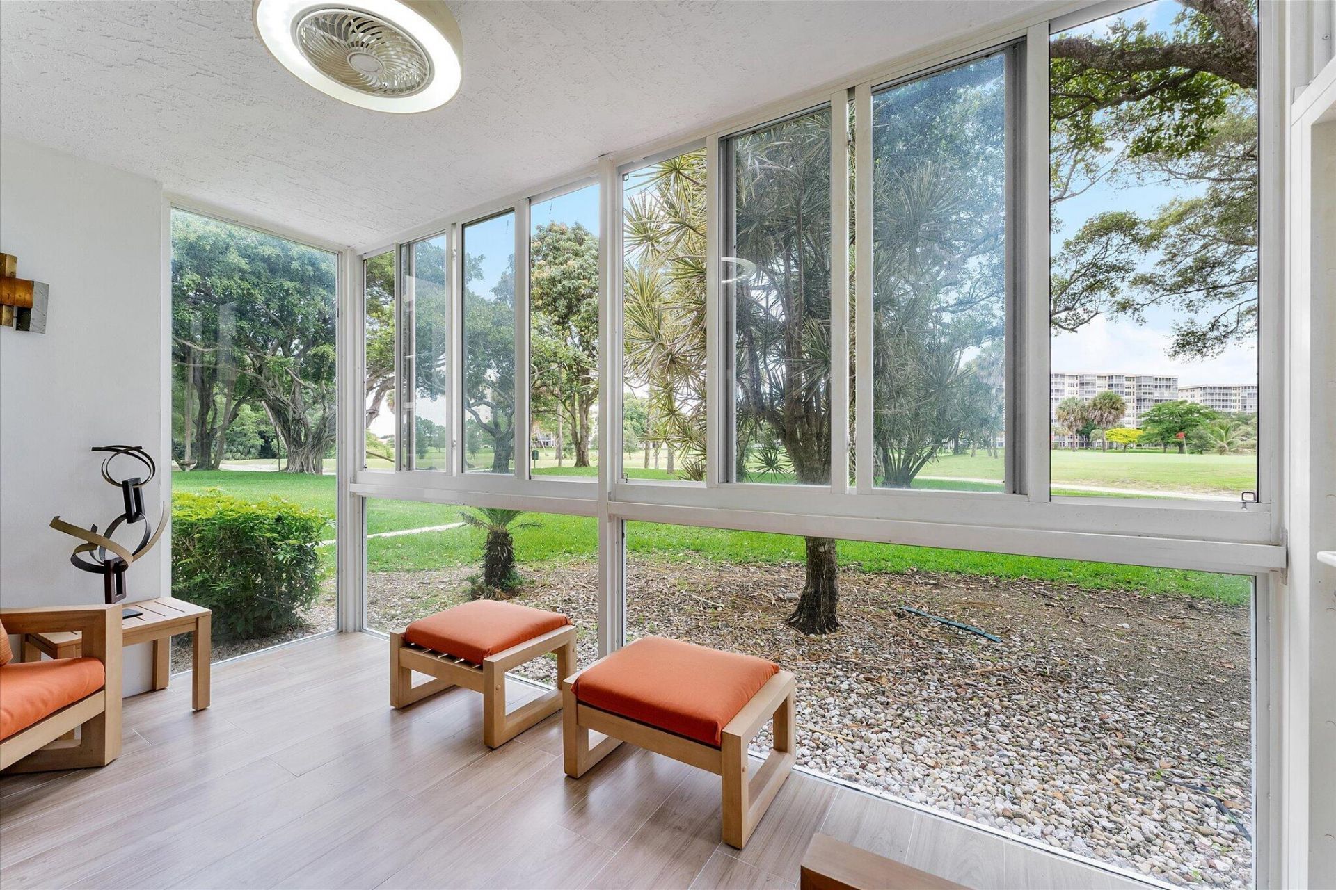 3900 Oaks Clubhouse Drive, Unit 110, Pompano Beach, FL 33069 Photo
