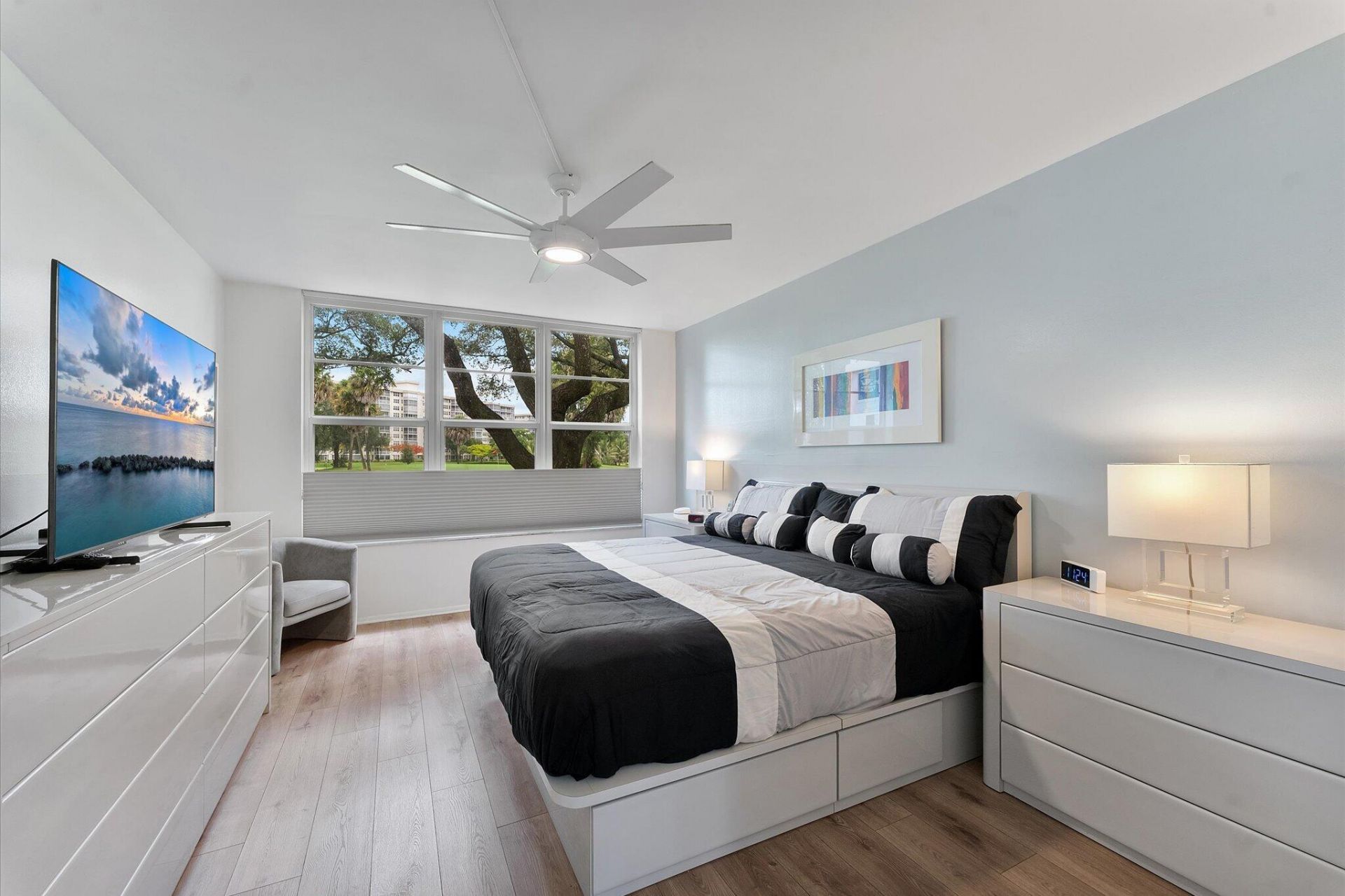 3900 Oaks Clubhouse Drive, Unit 110, Pompano Beach, FL 33069 Photo