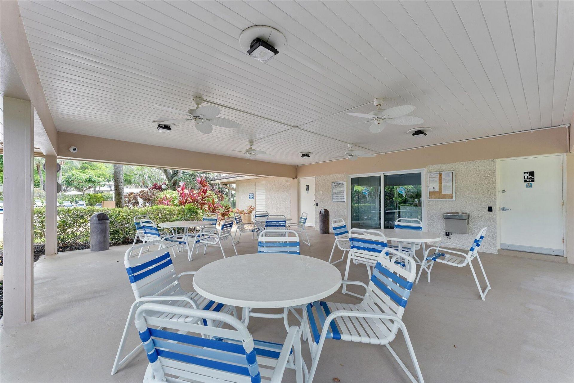 3900 Oaks Clubhouse Drive, Unit 110, Pompano Beach, FL 33069 Photo