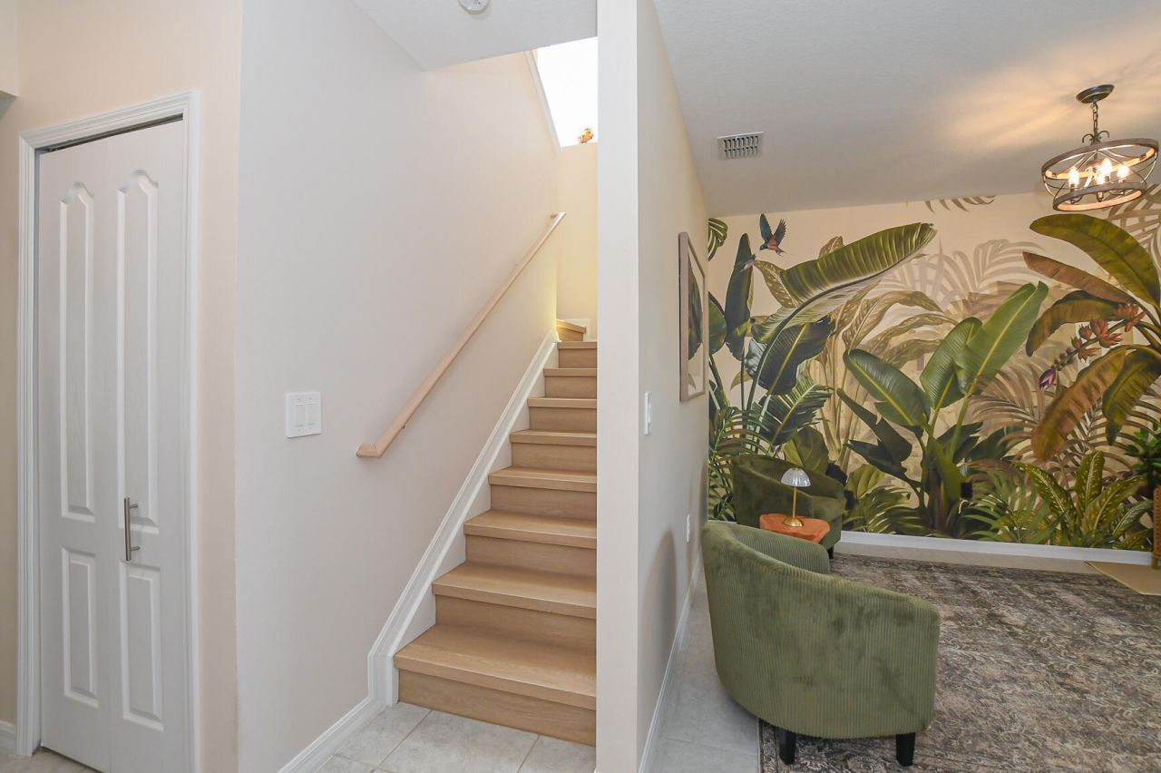 1033 SW General Patton Terrace, Port Saint Lucie, FL 34953 Photo