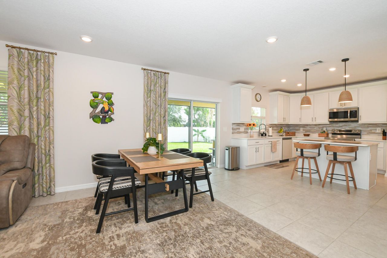 1033 SW General Patton Terrace, Port Saint Lucie, FL 34953 Photo