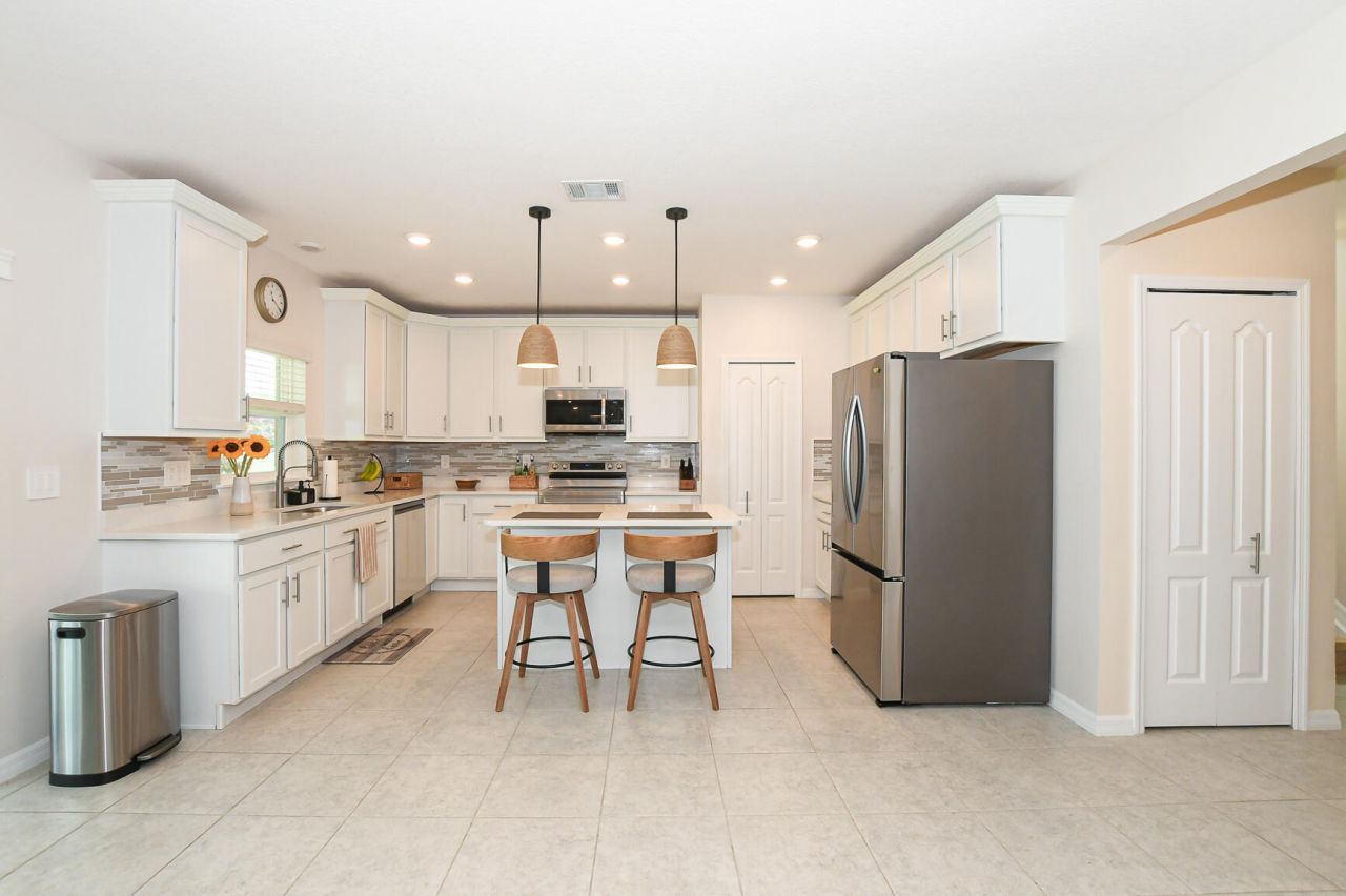 1033 SW General Patton Terrace, Port Saint Lucie, FL 34953 Photo