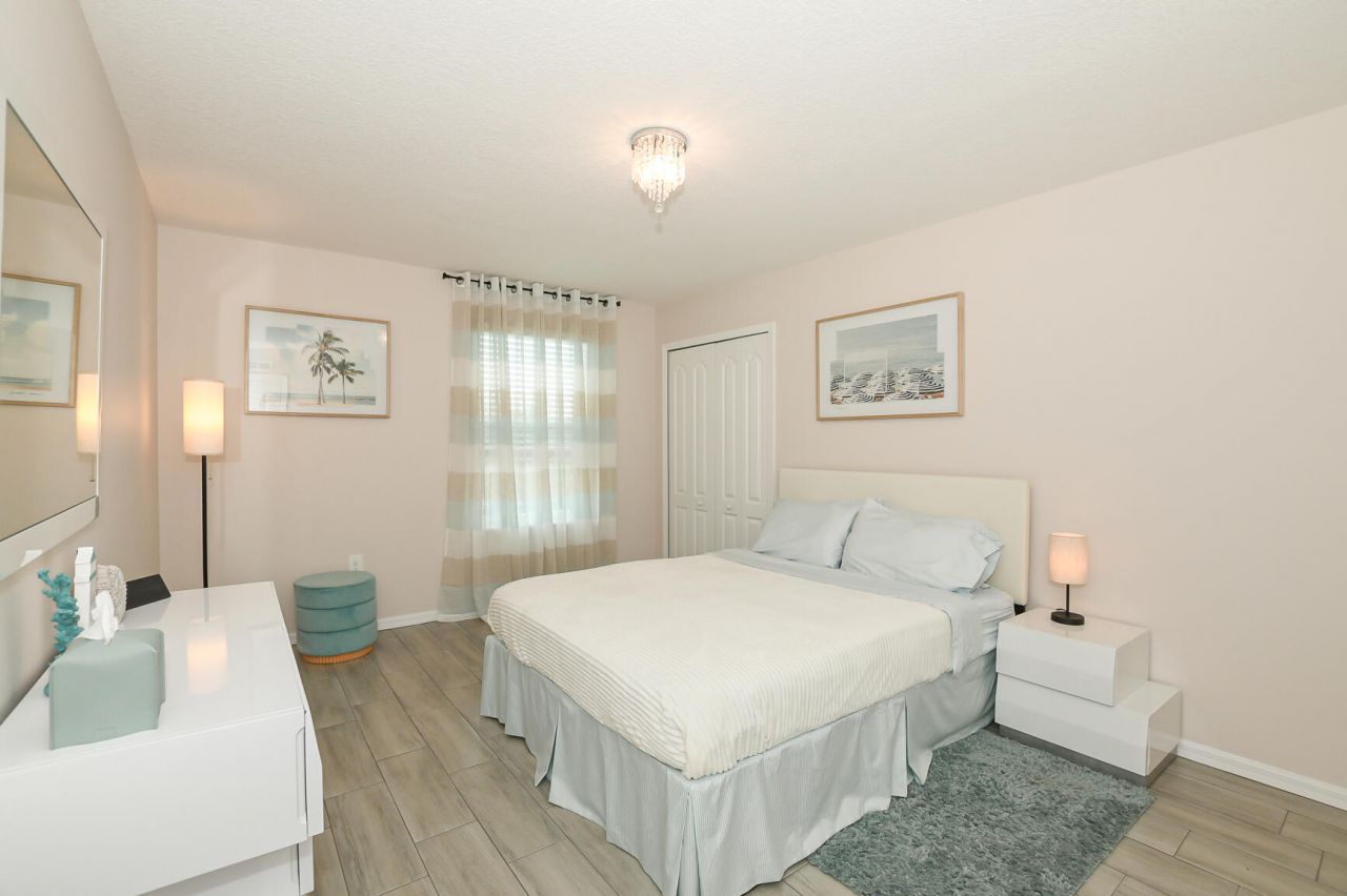 1033 SW General Patton Terrace, Port Saint Lucie, FL 34953 Photo