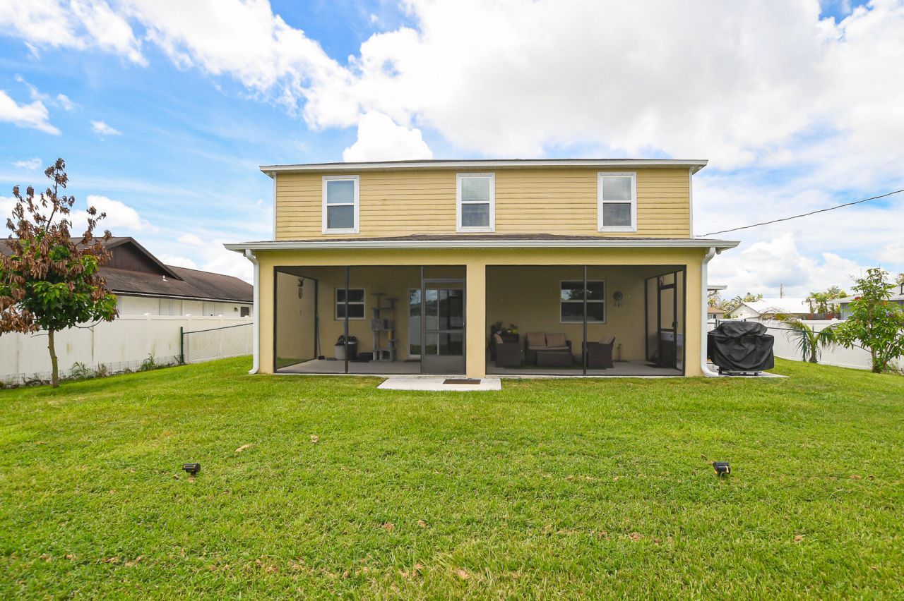 1033 SW General Patton Terrace, Port Saint Lucie, FL 34953 Photo