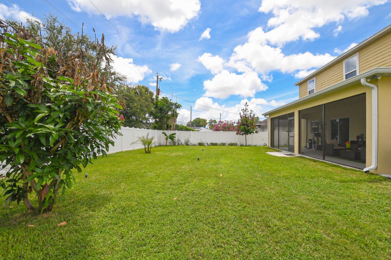 1033 SW General Patton Terrace, Port Saint Lucie, FL 34953 Photo
