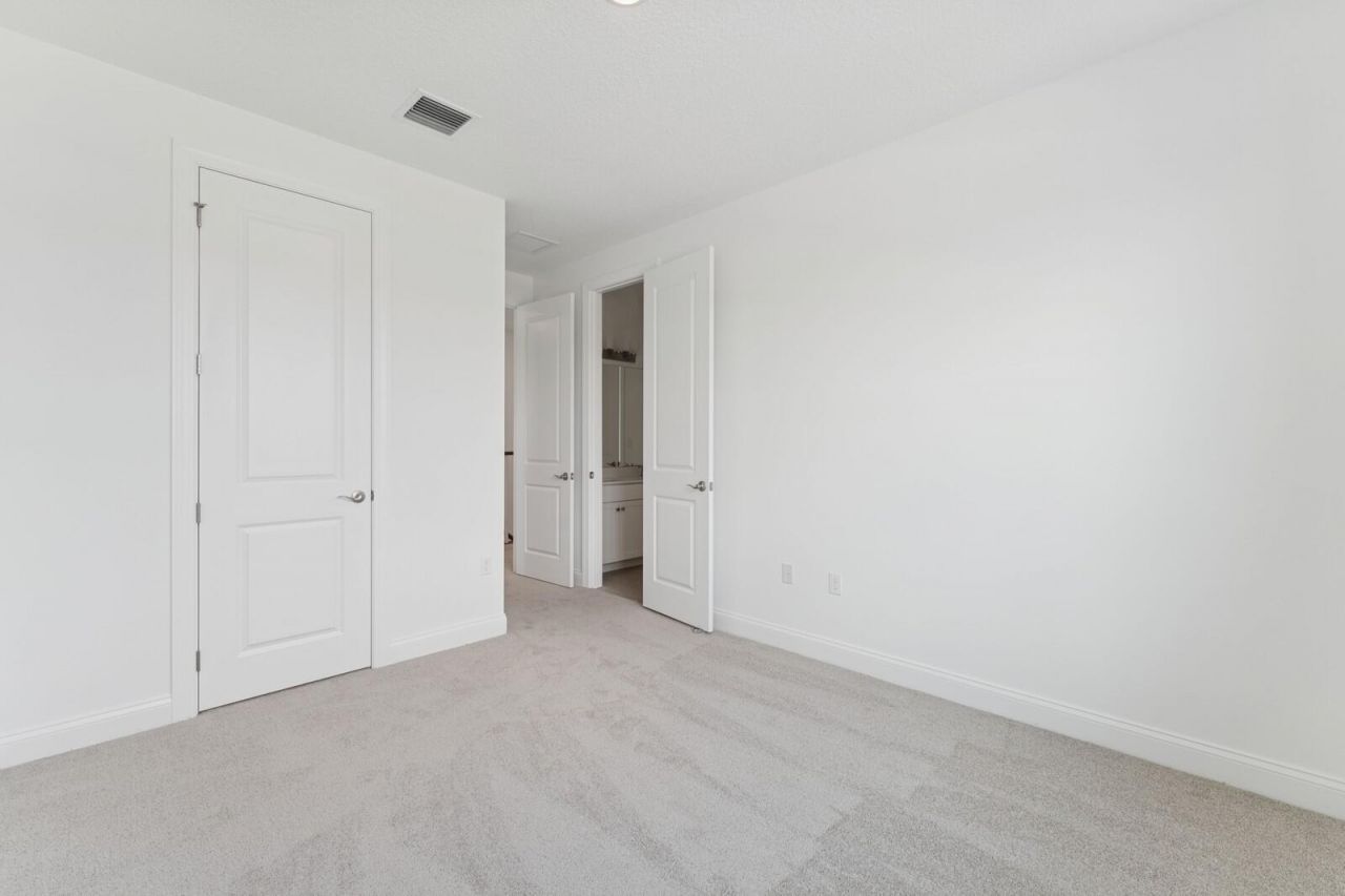 6799 SE Lost Pine Drive, Stuart, FL 34997 Photo