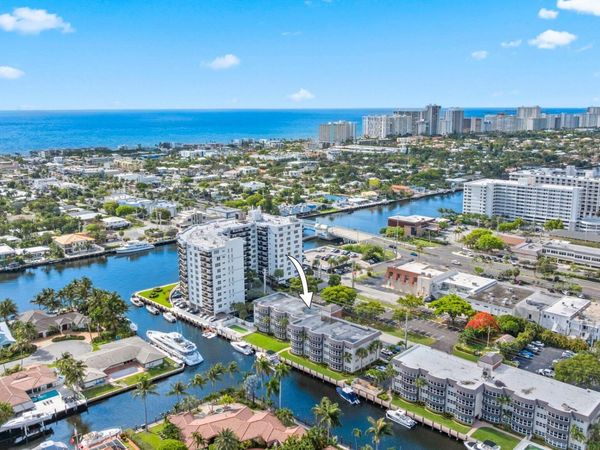 3121 NE 51st Street, Unit 204e, Fort Lauderdale, FL 33308