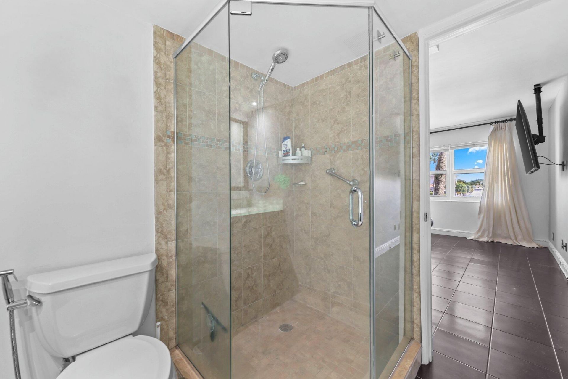 3121 NE 51st Street, Unit 204e, Fort Lauderdale, FL 33308 Photo