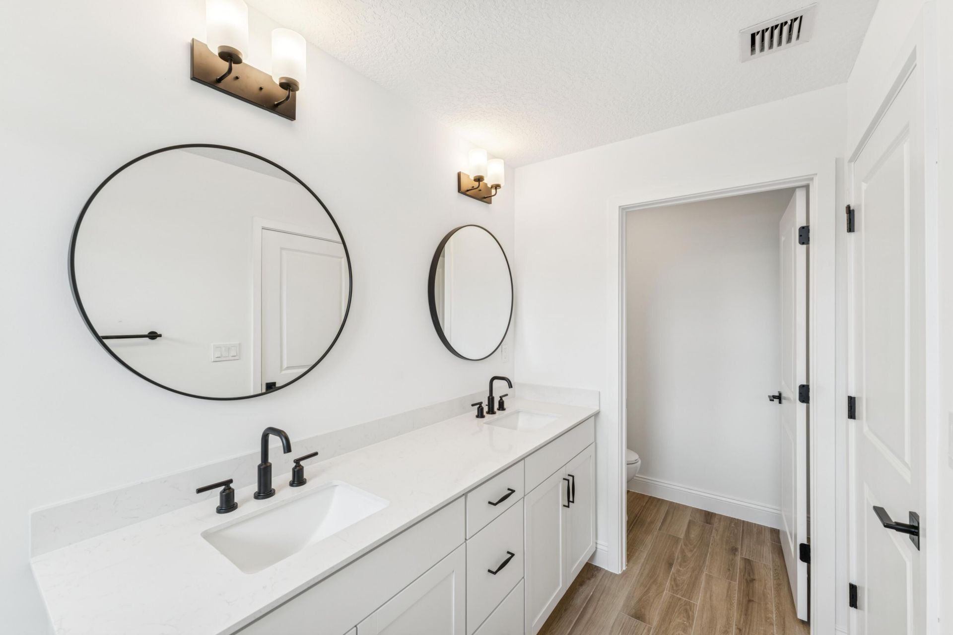 204 SE Birch Terrace, Stuart, FL 34997 Photo