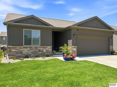 2714 N 202nd Street, Elkhorn, NE 68022