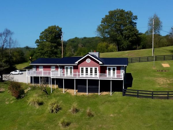 262 Mt Pleasant , Louisa, KY 41230
