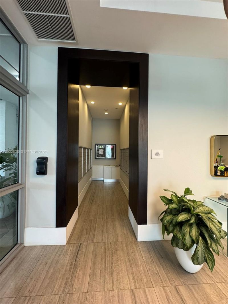 140 S Dixie Hwy , Unit 713, Hollywood, FL 33020 Photo