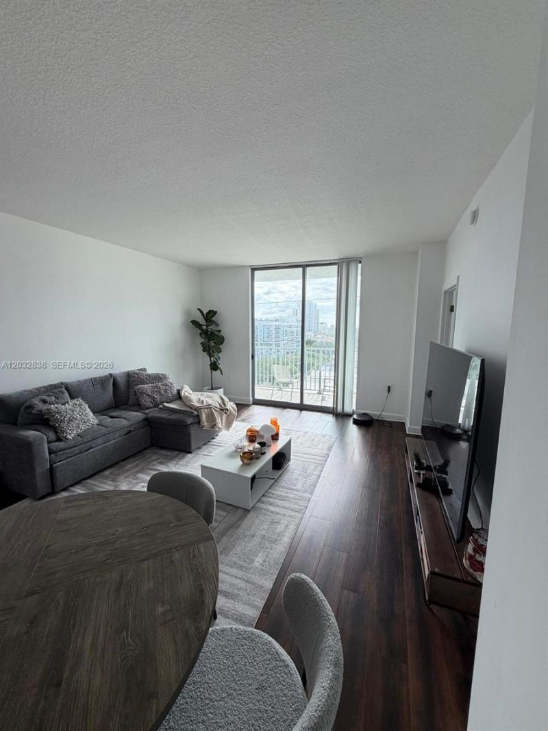 140 S Dixie Hwy , Unit 713, Hollywood, FL 33020 Photo