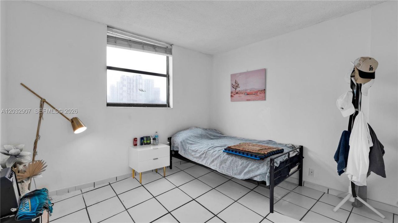 546 SW 1st St , Unit 603, Miami, FL 33130 Photo