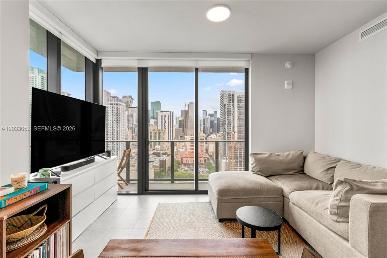 121 NE 5th St , Unit 2401, Miami, FL 33132 Photo