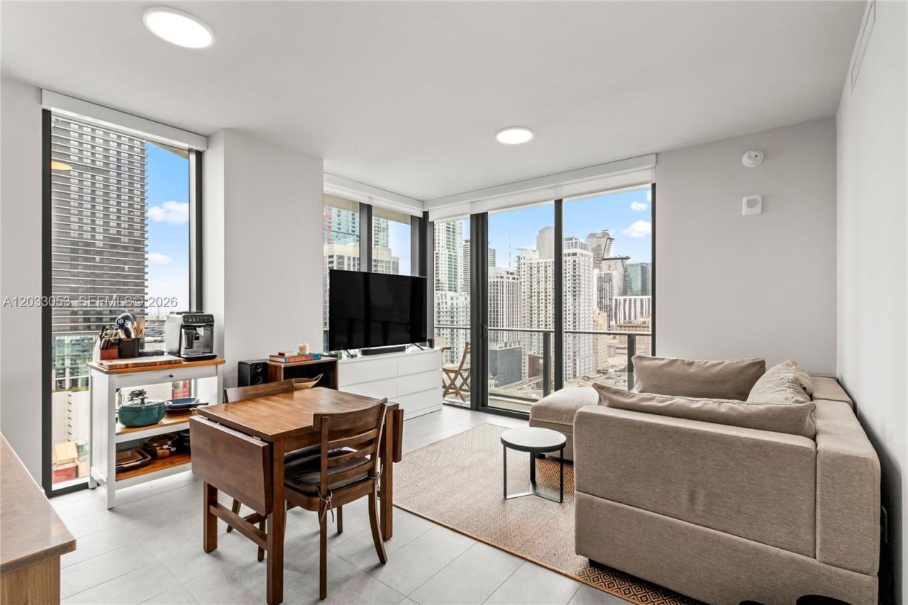 121 NE 5th St , Unit 2401, Miami, FL 33132 Photo